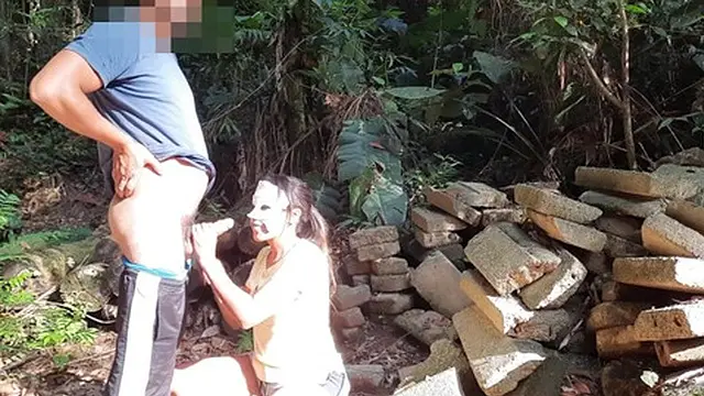 Na trilha esse mo�o pediu para eu chupar ent�o chupei e dei o c�