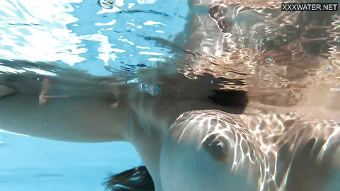 Super hot and juicy milf Heart in the pool