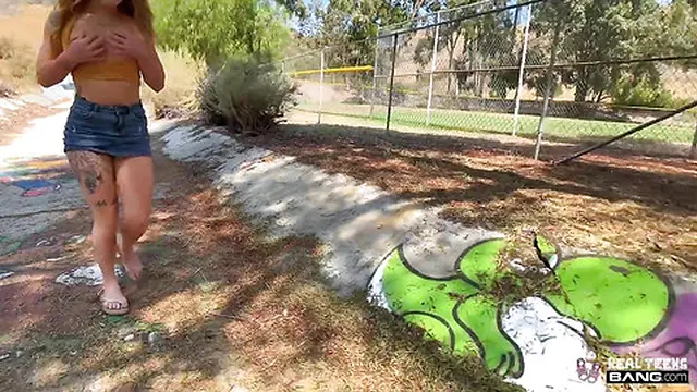 Real Teens - Penelope Snaps Takes Public Dick🍆 Then Gets Her Pussy🌮️ Pounded Inside