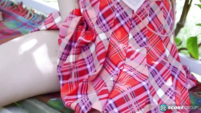 Joseline Kelly is young &mdash;  beautiful &mdash;  horny and exposed in the back garden 