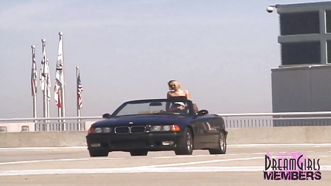 Risky Public Flashing With Mindy And Her Enormous Juggs